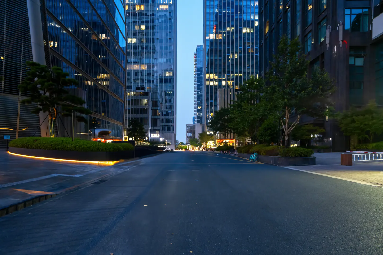 Modern Financial Center